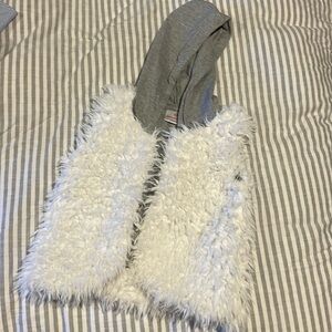 Hanna Andersson white fluffy vest